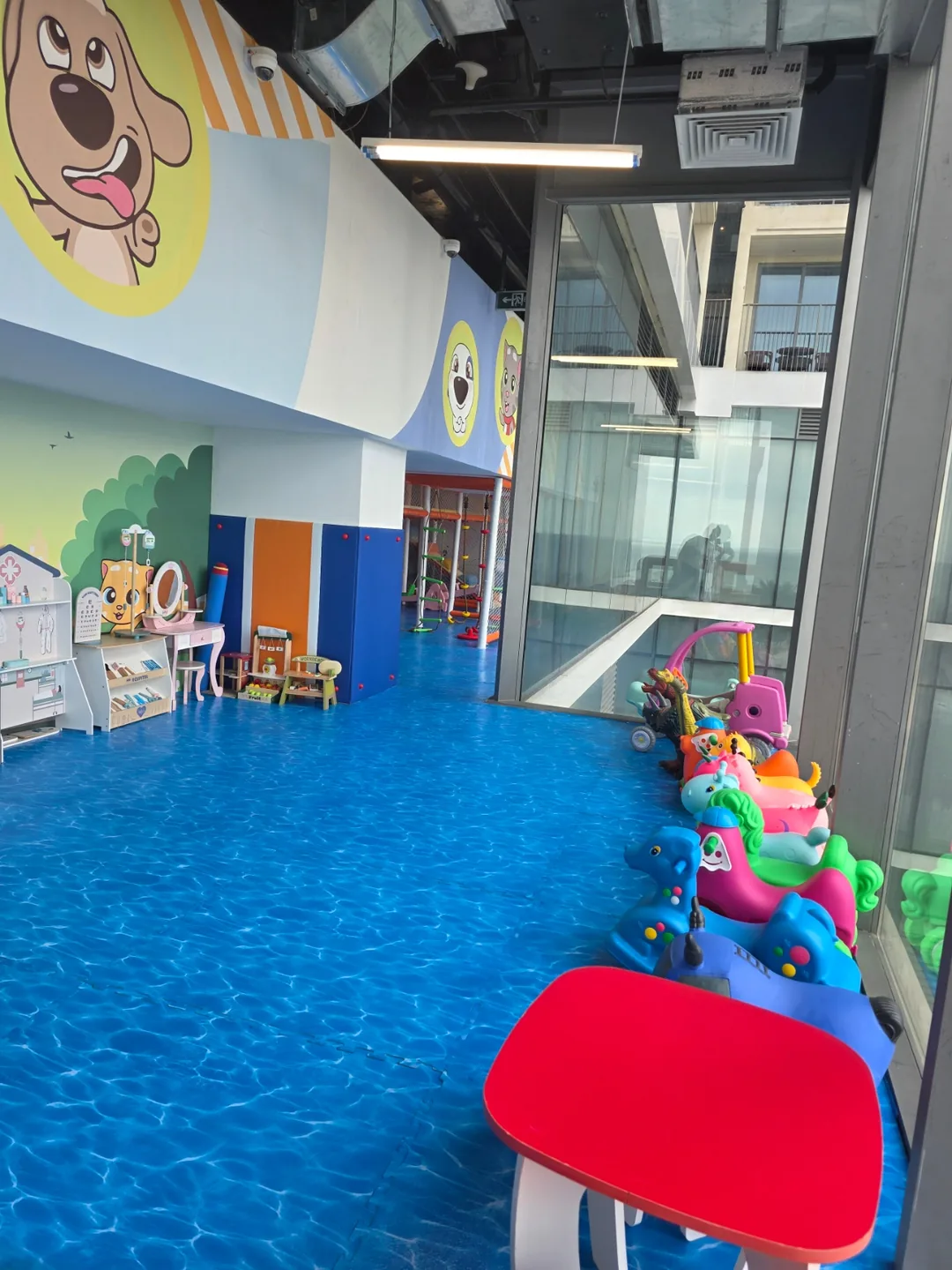 ✈️ Kids Café khách sạn Wyndham Soleil