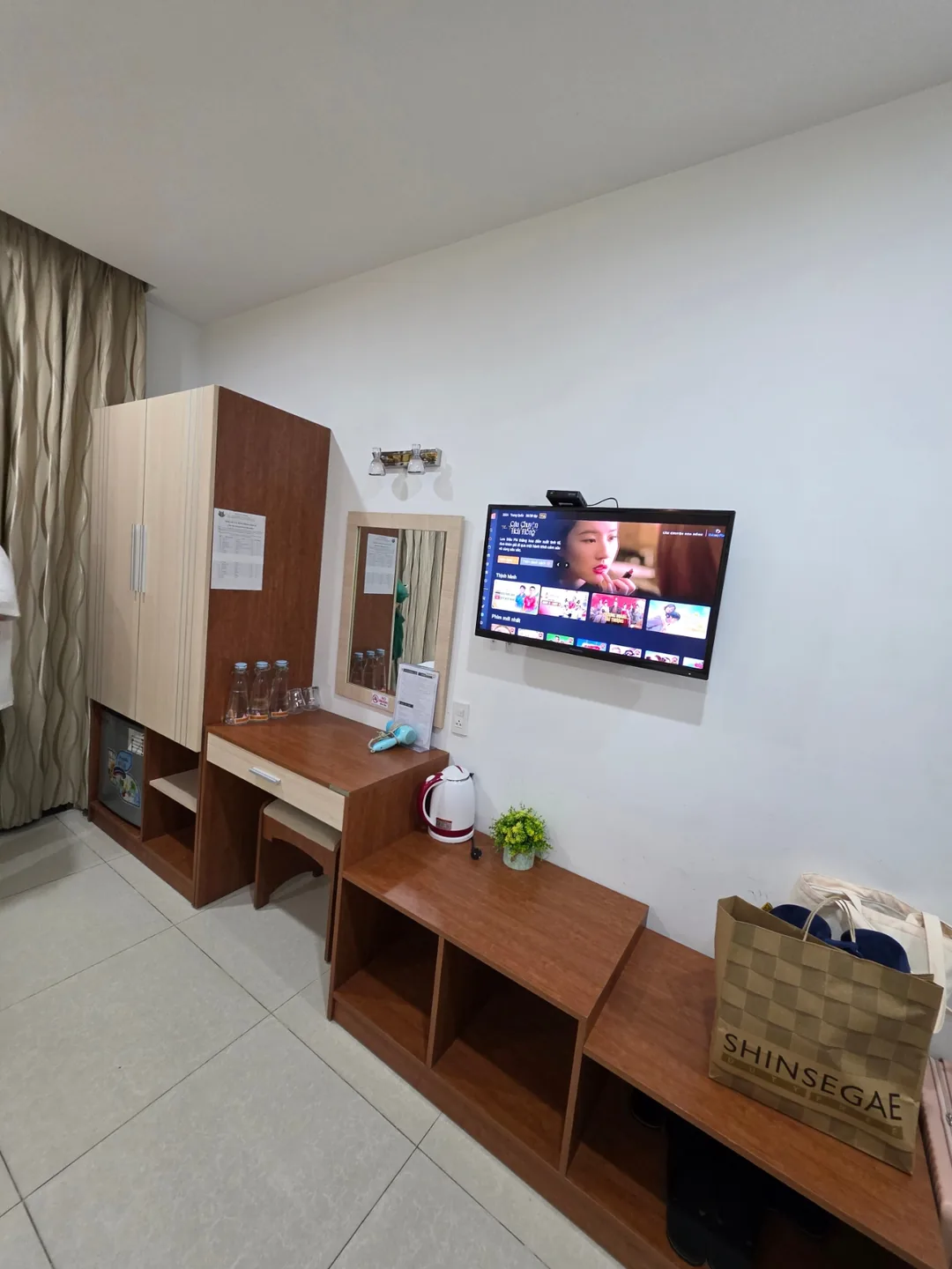 ✈️ Chỗ ở 0,5 đêm gần chợ Hanshijang - Khách sạn Happy Day (HappyDayHotel)