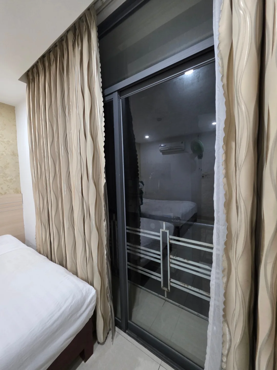 ✈️ Chỗ ở 0,5 đêm gần chợ Hanshijang - Khách sạn Happy Day (HappyDayHotel)