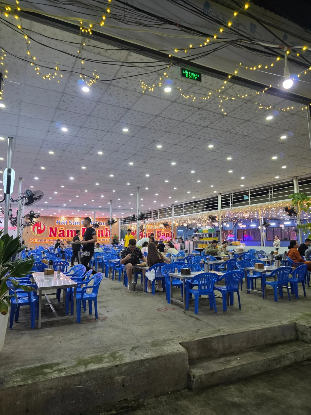 ✈️ Quán lại ghé lần nữa - quán ăn no căng bụng chỉ với khoảng 30 nghìn won - Nhà hàng hải sản miền Nam (Hải sản Năm Đảnh)