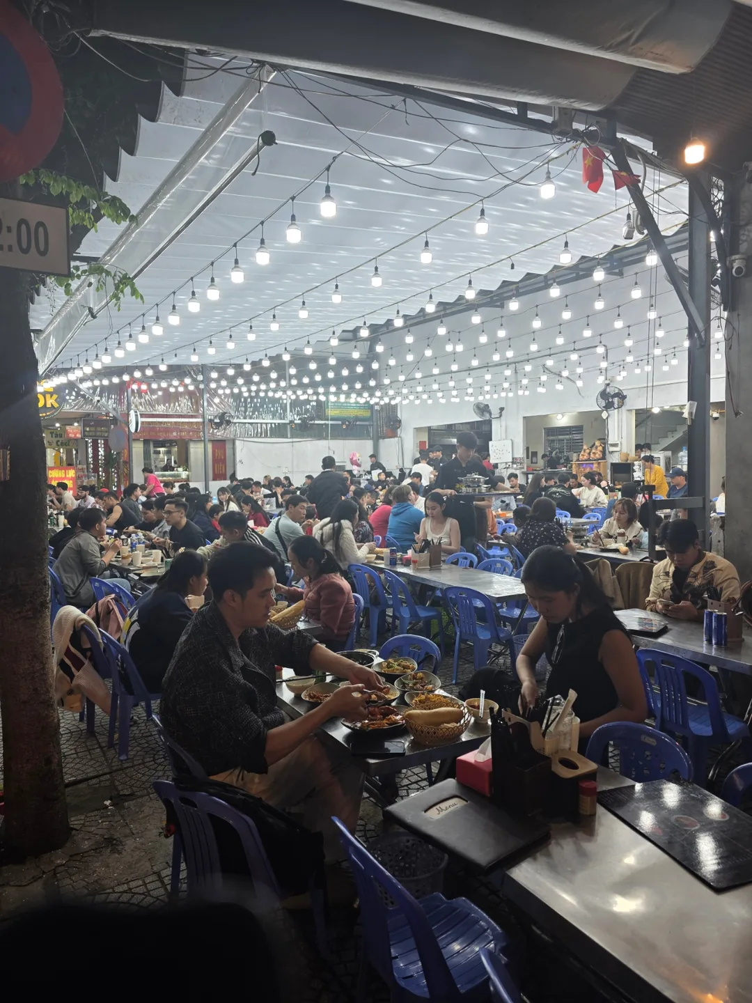 ✈️ Quán hải sản địa phương ngon - Ốc 30k
