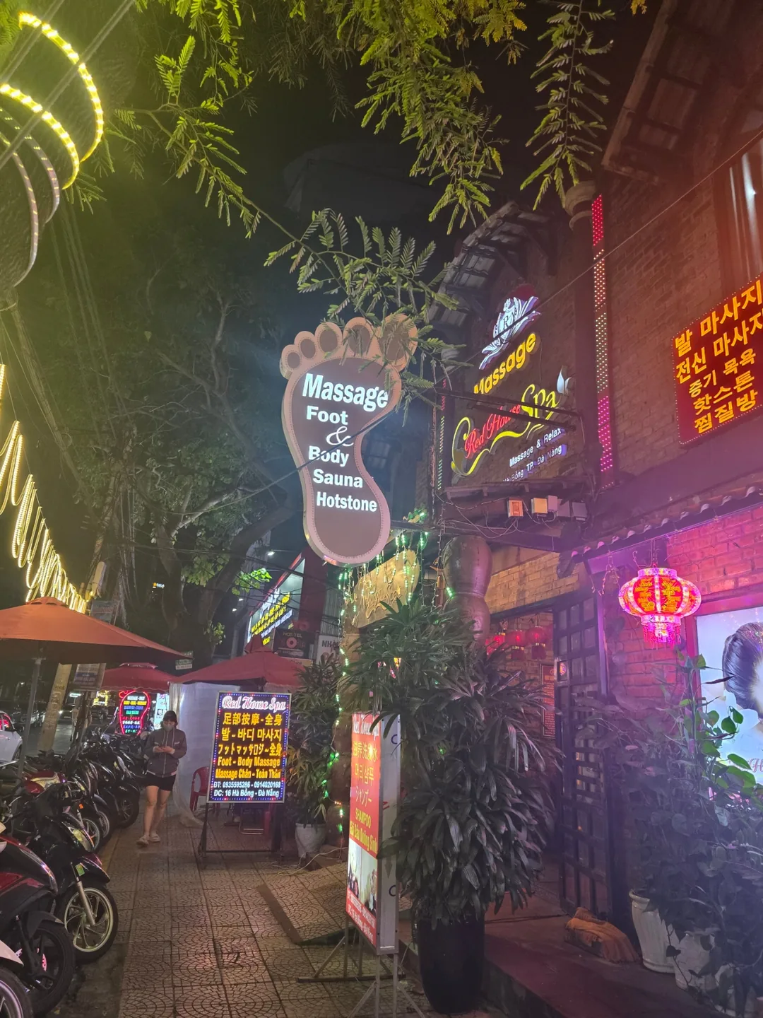 ✈️ Khu Mikevich, massage chân local mở đến tận sáng sớm – Red Spa