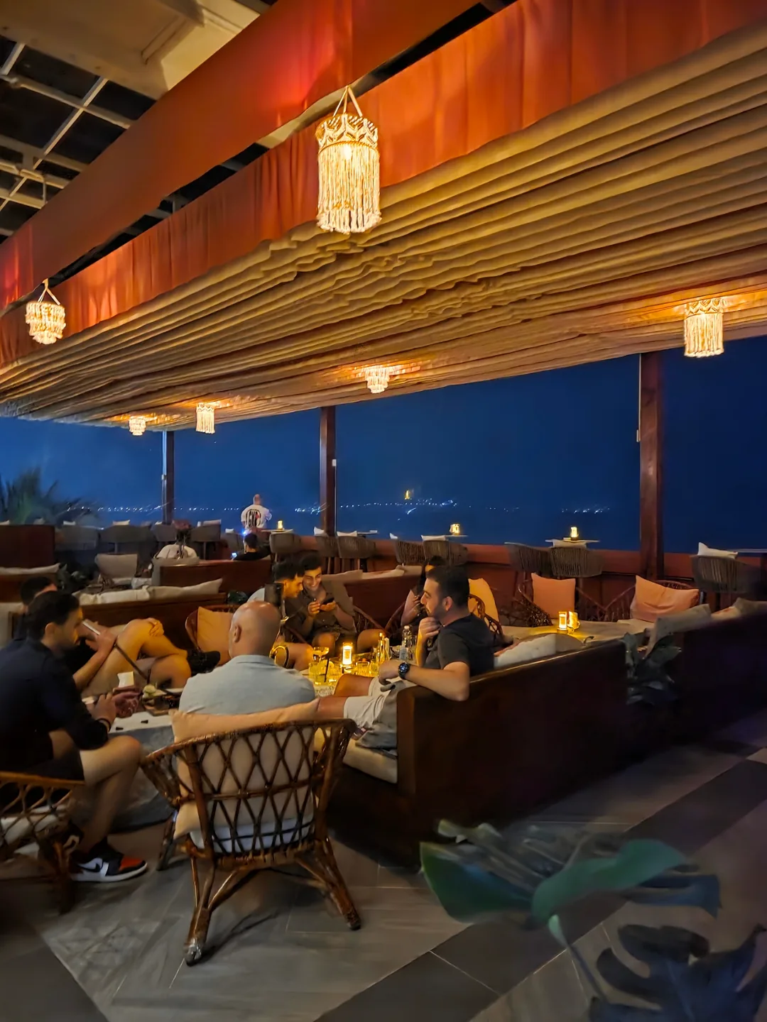 ✈️ The Roof (The Roof - Đà Nẵng) - view biển Mỹ Khê cực đỉnh