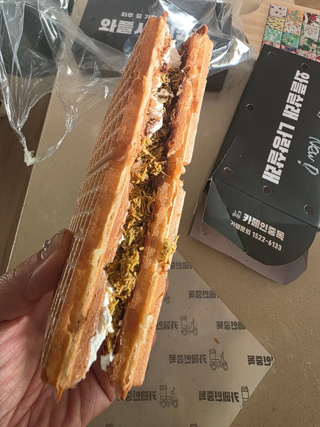 Bánh Waffle Sô-cô-la Dubai