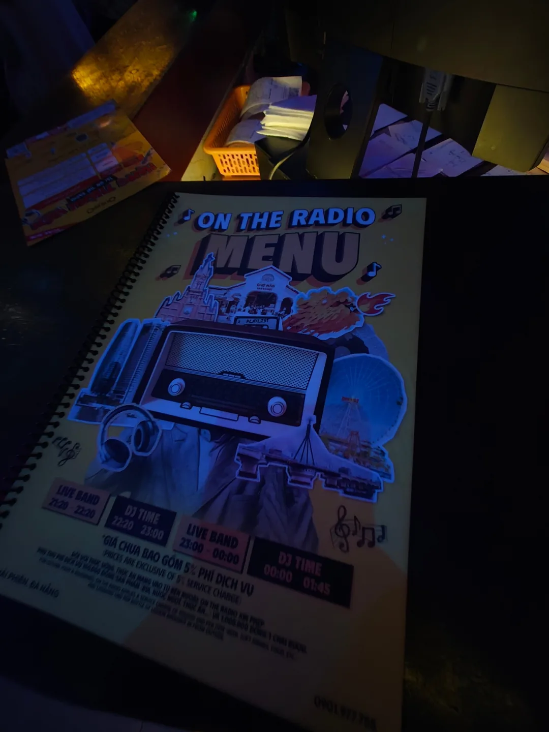 ✈️Kung-jjak-kkung-jjak~ Quán bar On The Radio (On The Radio)🥰