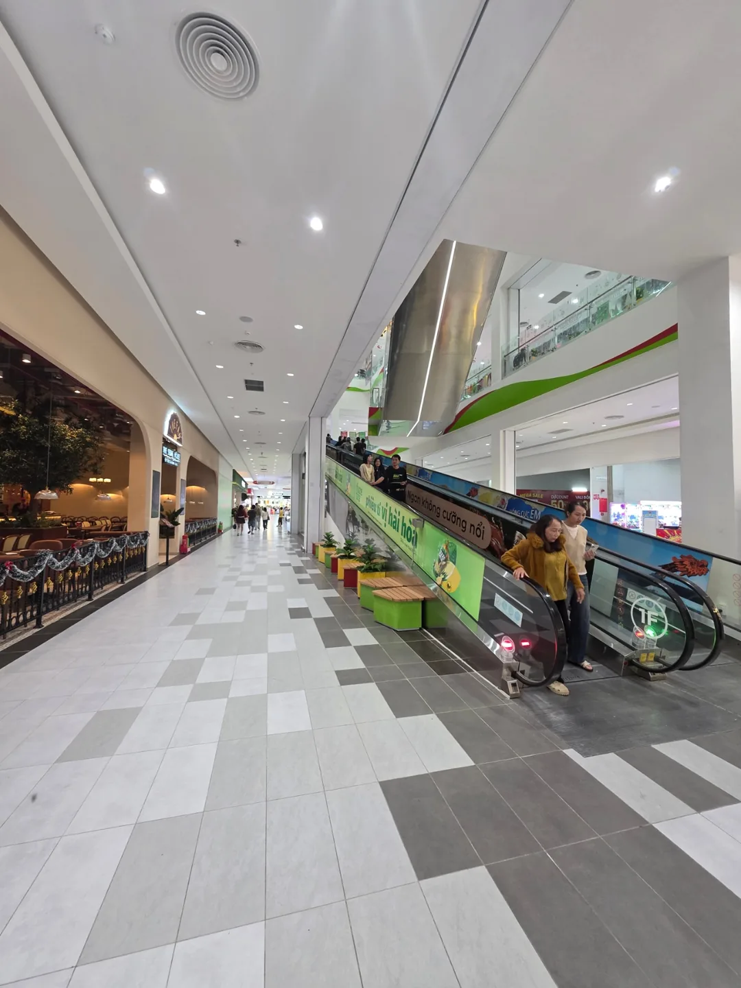✈️ Tham quan MM Supercenter Đà Nẵng (MM Supercenter Danang) vừa mới khai trương tại Đà Nẵng