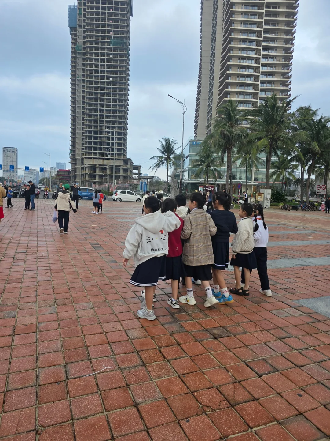 ✈️Sự kiện thiếu nhi trong lúc đi dạo buổi sáng tại bãi biển Mỹ Khê