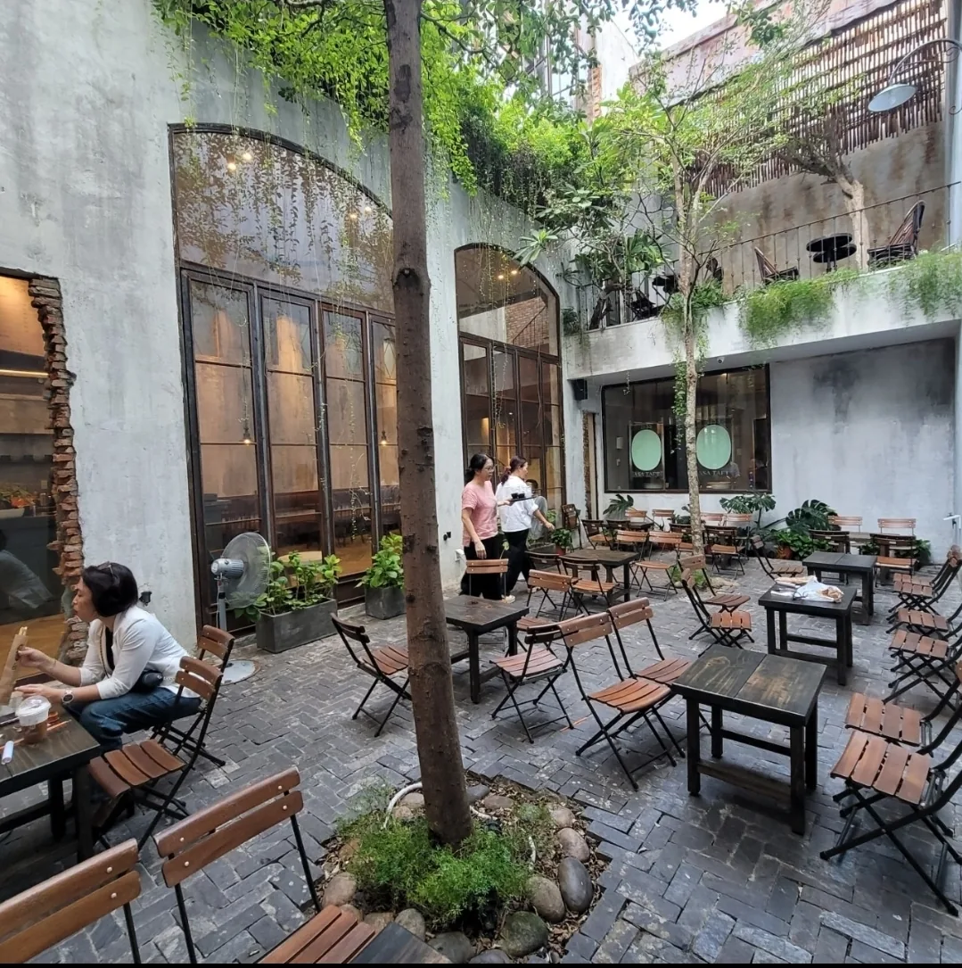 🌴 Những quán cà phê có không gian đẹp gần chợ Hansi 🥰