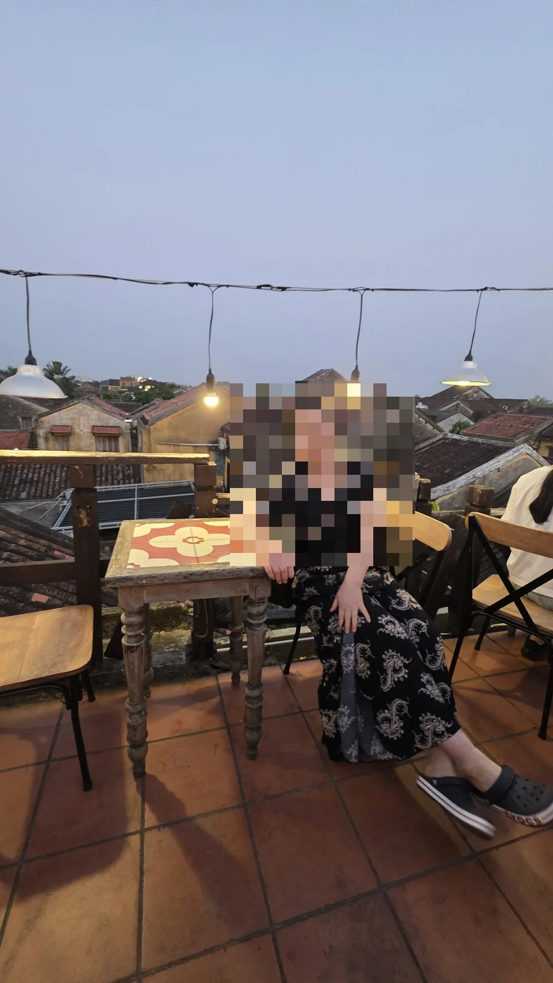✈️Khung cảnh sang chảnh quá! Lúc hoàng hôn thì nhất định phải đến quán cà phê rooftop ở Hội An để ngắm hoàng hôn~😄Mê Hội An Rooftop Coffee & Kitchen😘