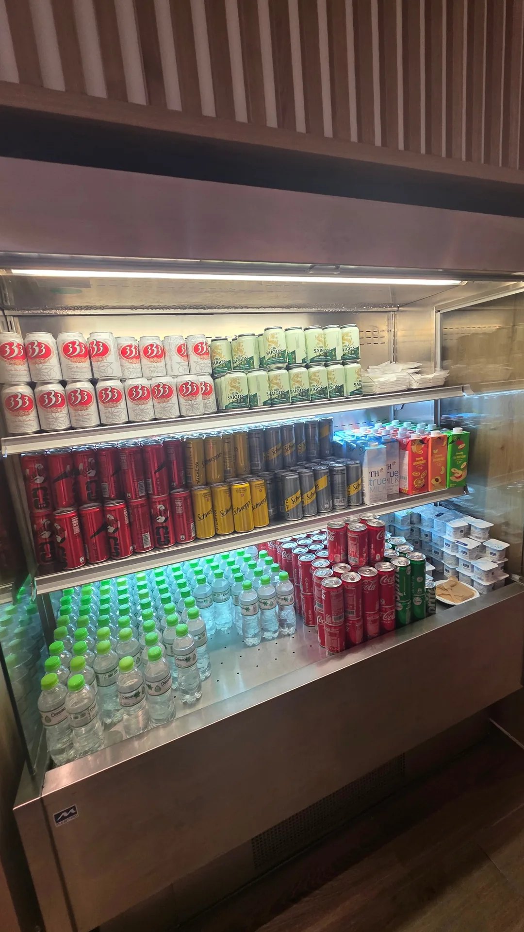 ✈️Khu miễn thuế sân bay Đà Nẵng Bandara Lounge🤩
