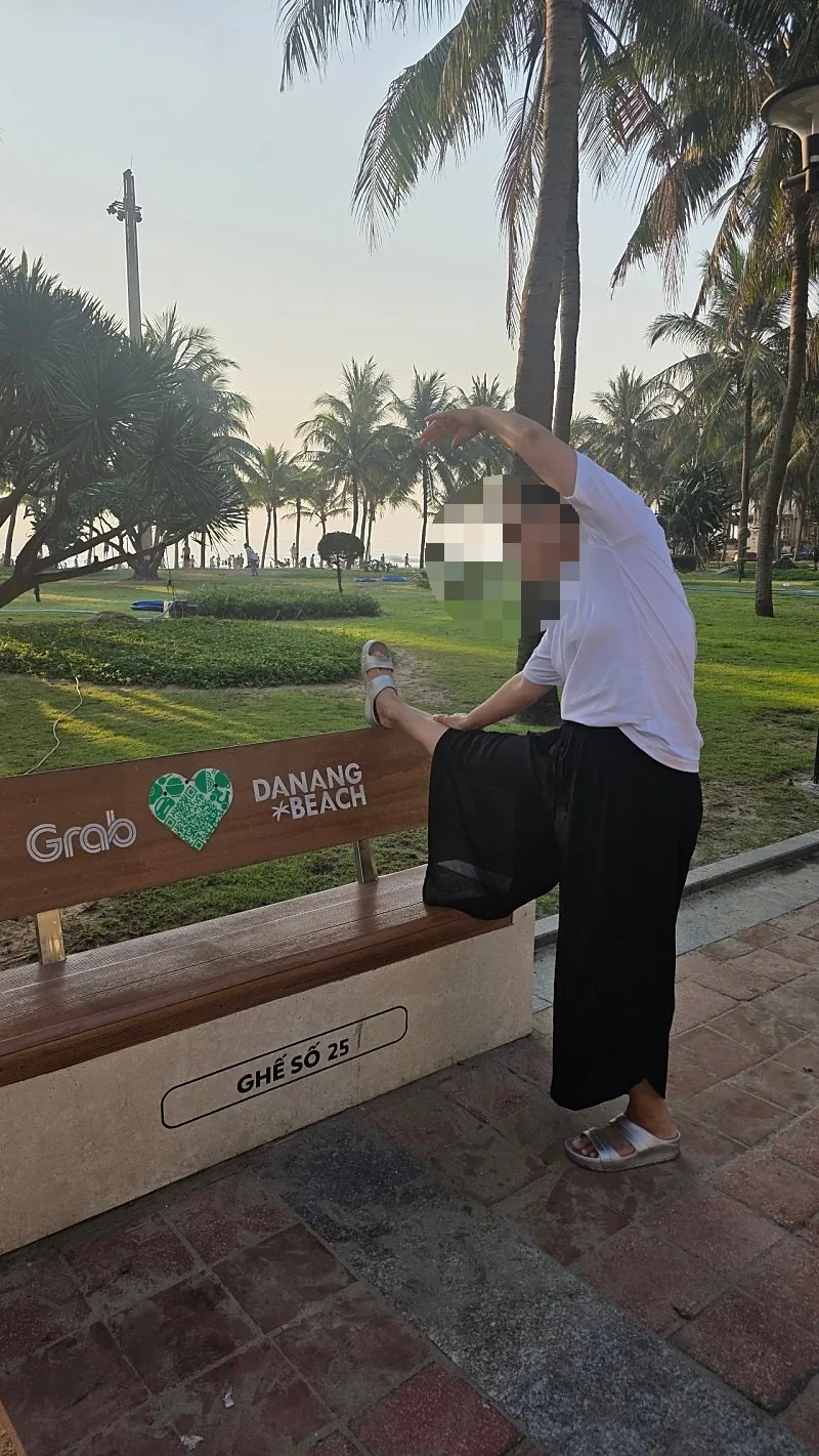 Ngắm bình minh ở biển Mỹ Khê và lấy tinh thần! Tập thể dục buổi sáng 😄