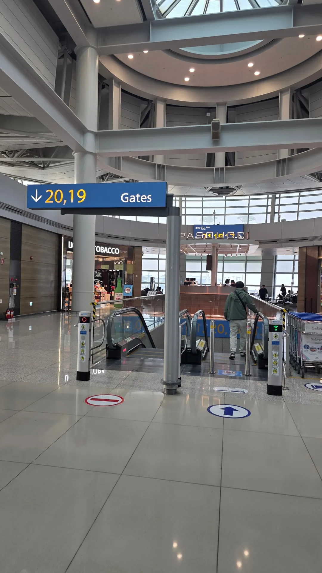 ✈️Chuyến bay thứ ba! Hãng hàng không Parata 😄