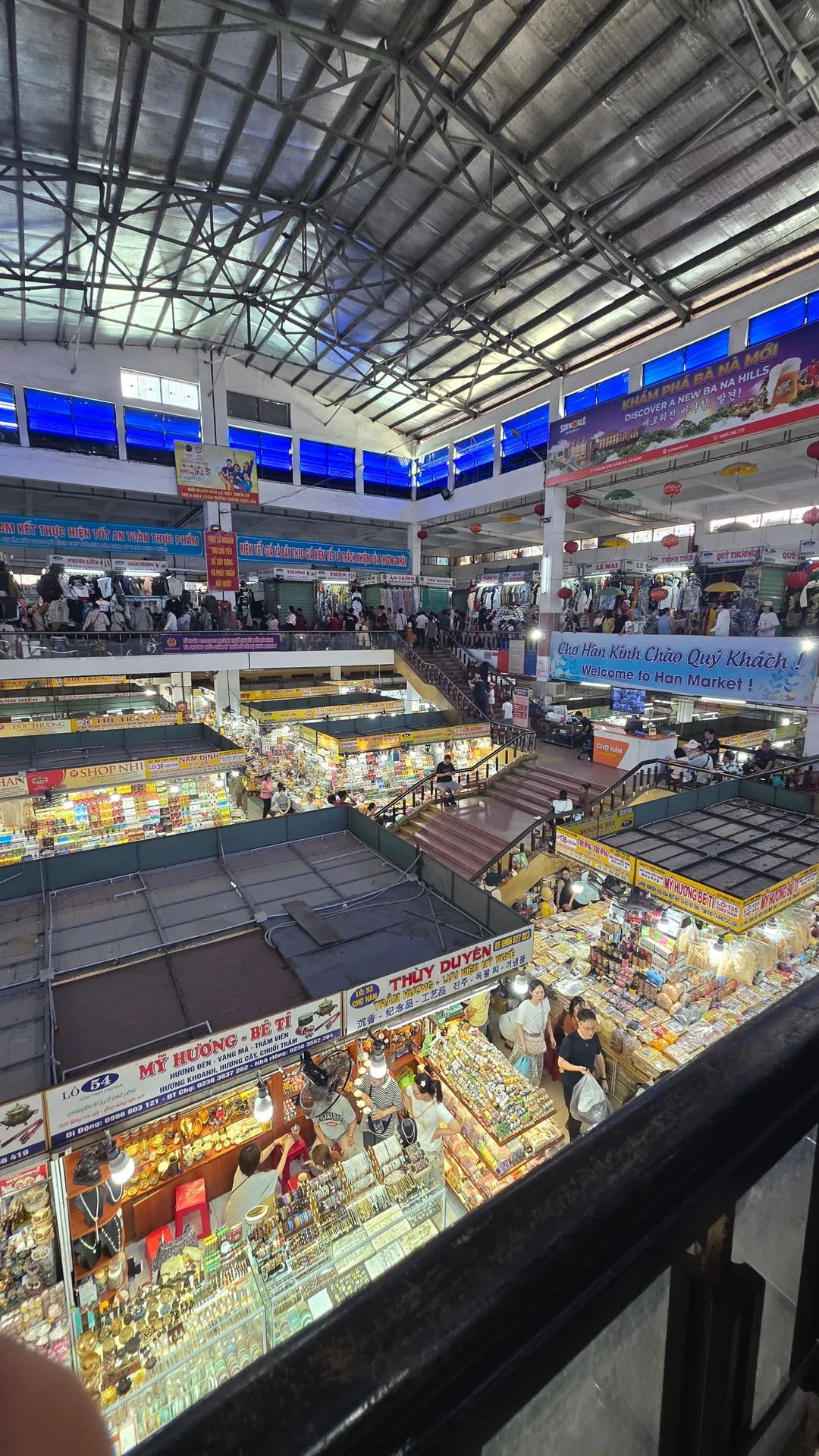 ✈️ Giờ mua sắm chợ Han😂😁