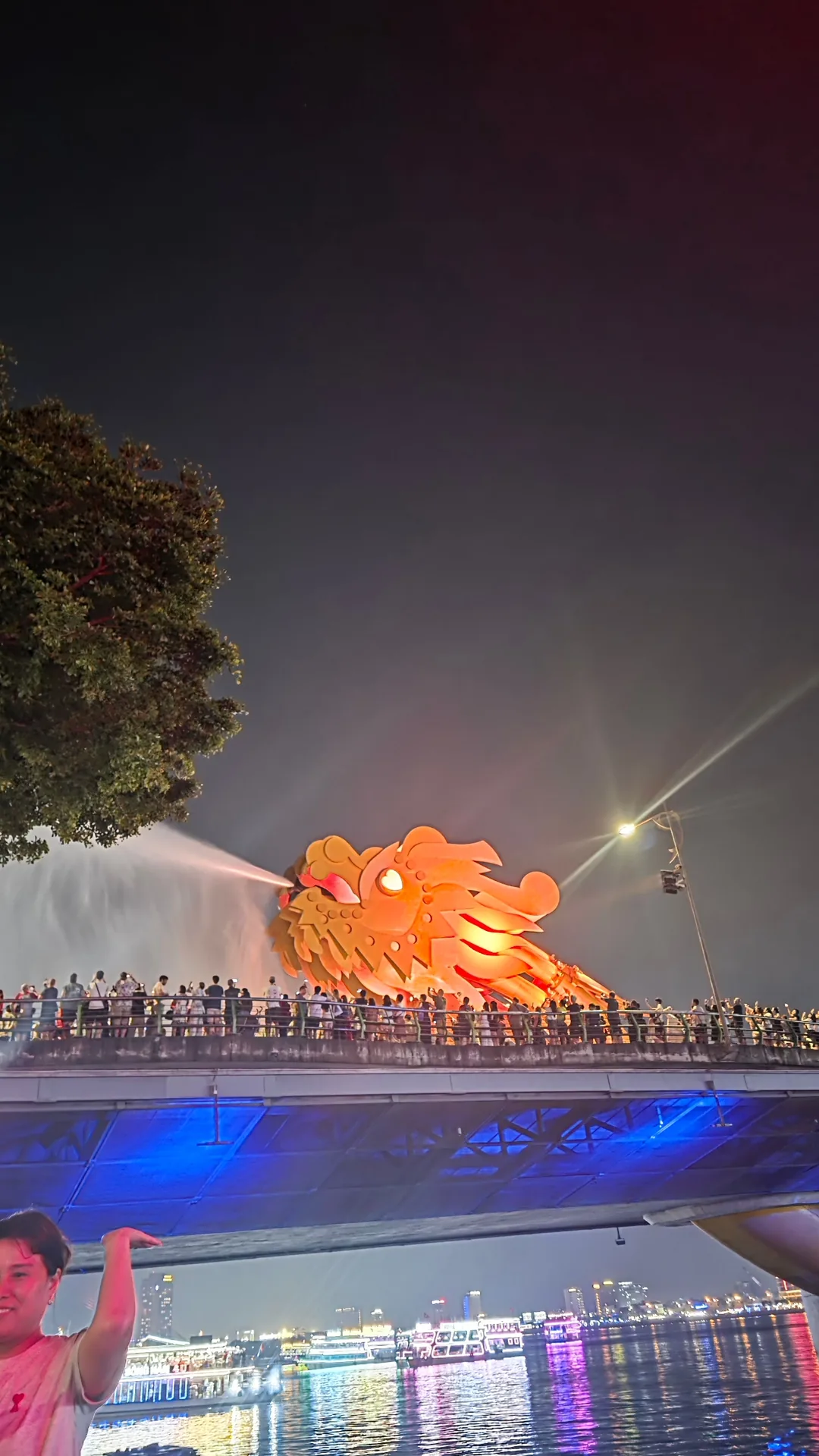 ✈️ Show phun lửa và nước của Cầu Rồng!