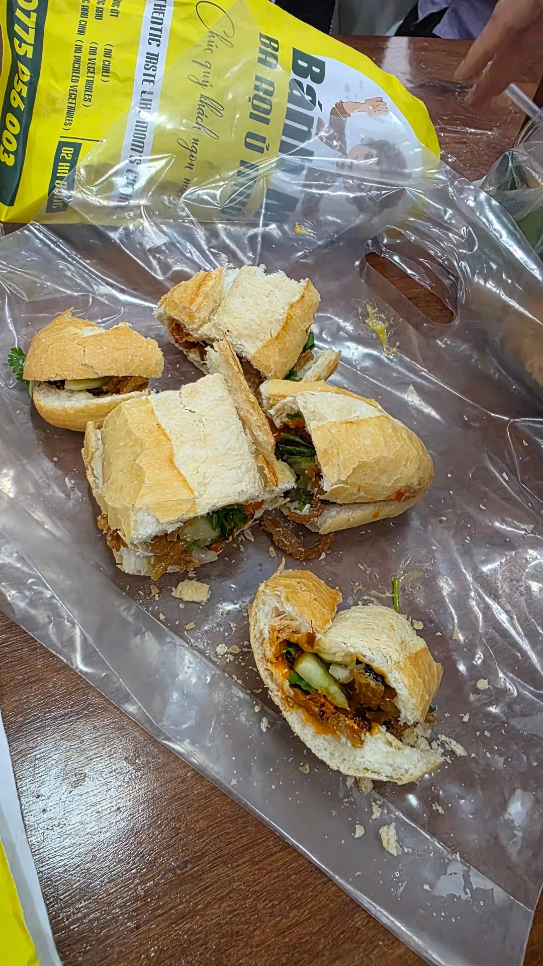 ✈️ Bánh mì địa phương Mỹ Khê - meet bánh mì và bánh mì xe đẩy vỉa hè