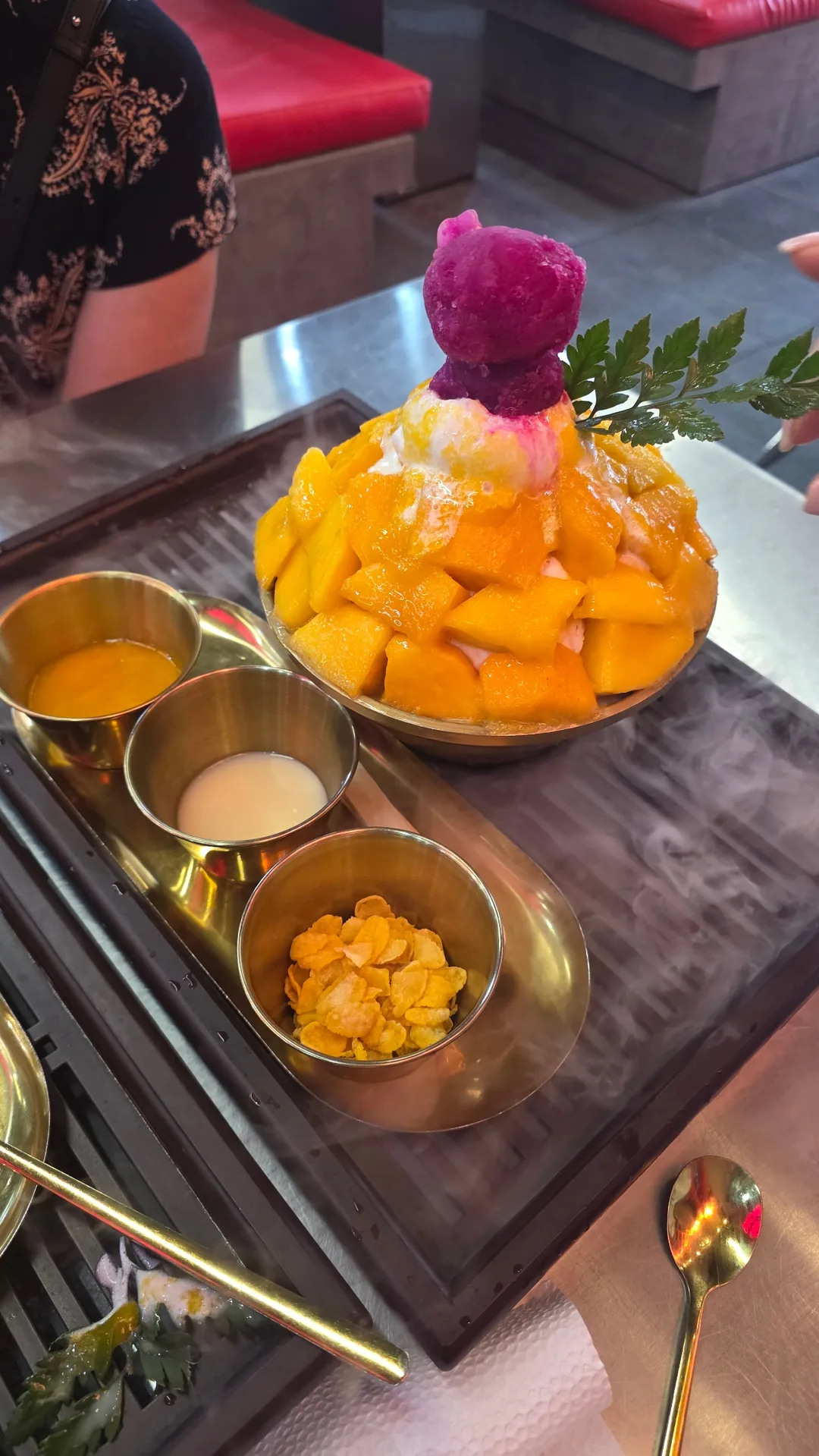 ✈️ Ngạc nhiên trước vẻ ngoài của mango bingsu - Caldi & More😍