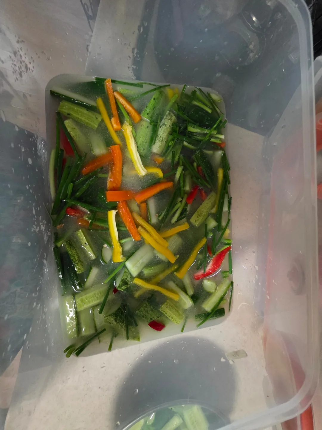 Kimchi nước dưa chuột!.🤣