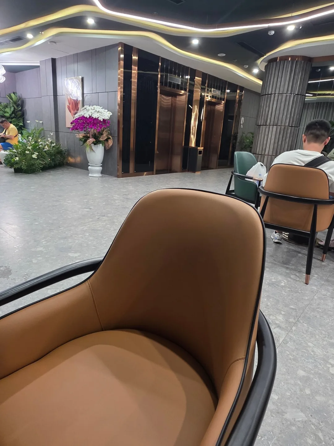 ✈️ Khách sạn Tân Phương Nam Galaxy cạnh chợ Hàn (Tan Phuong Nam Galaxy River Front Hotel)