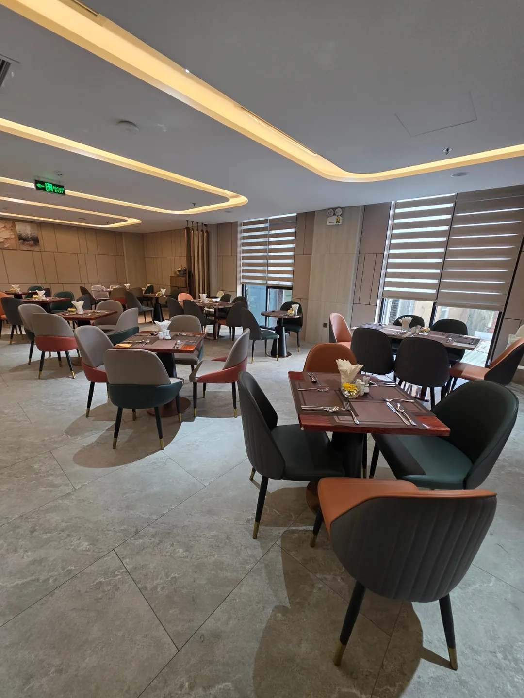 ✈️ Khách sạn Tân Phương Nam Galaxy cạnh chợ Hàn (Tan Phuong Nam Galaxy River Front Hotel)