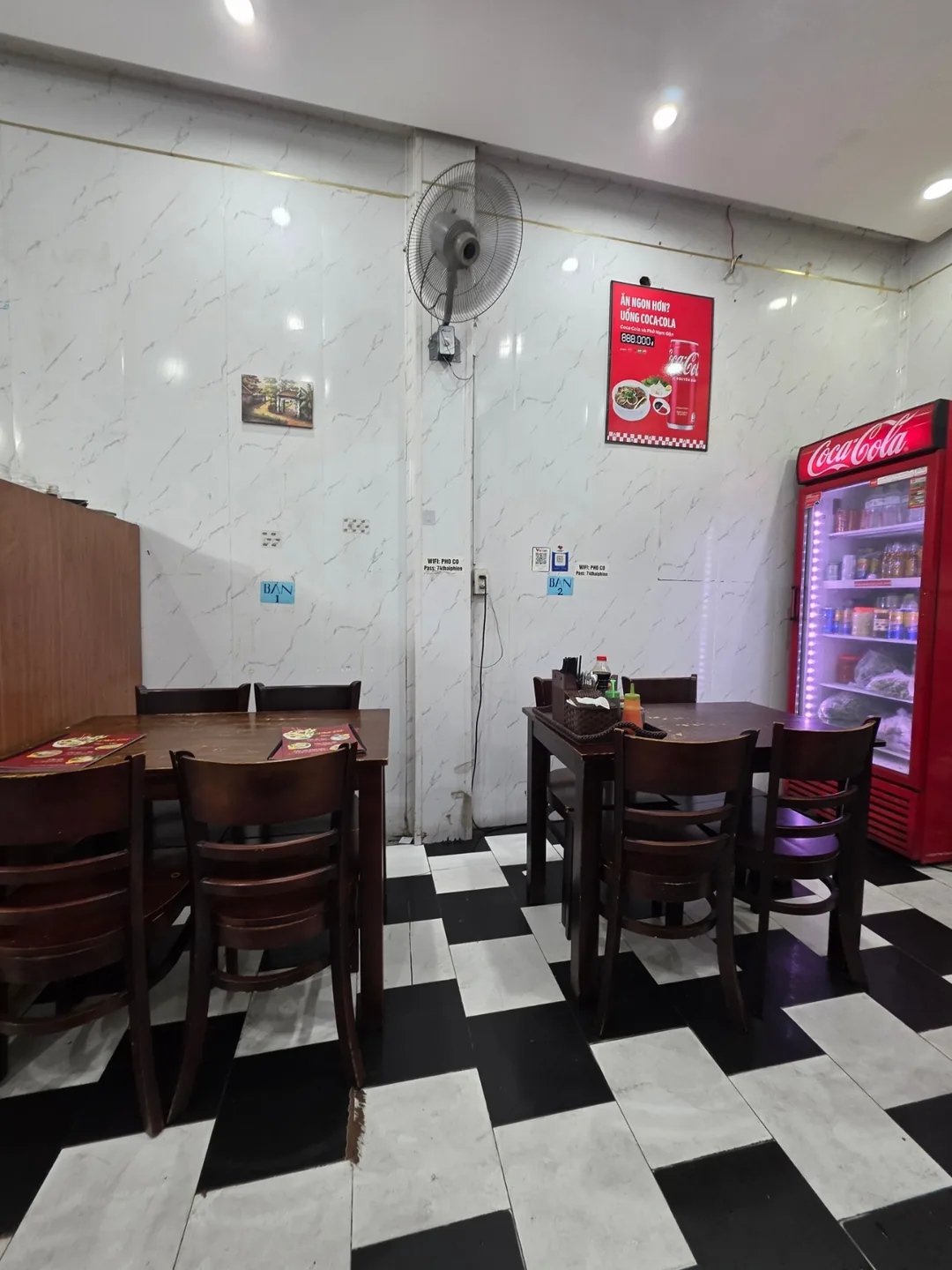 ✈️Pho Co - quán phở ngon gần chợ mà mình đã đến ăn khuya sau khi tới nơi vào ban đêm🤩