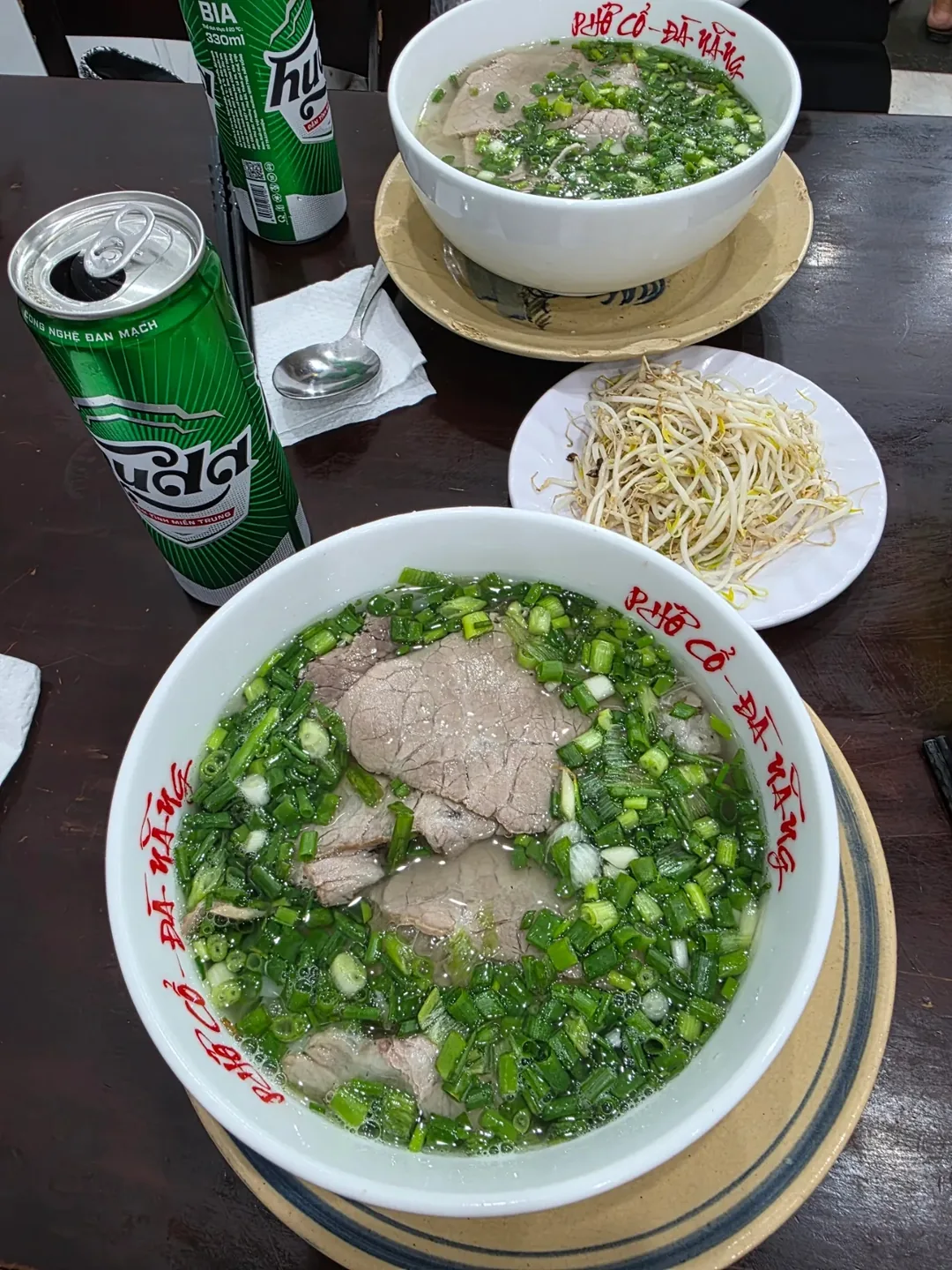 ✈️Pho Co - quán phở ngon gần chợ mà mình đã đến ăn khuya sau khi tới nơi vào ban đêm🤩