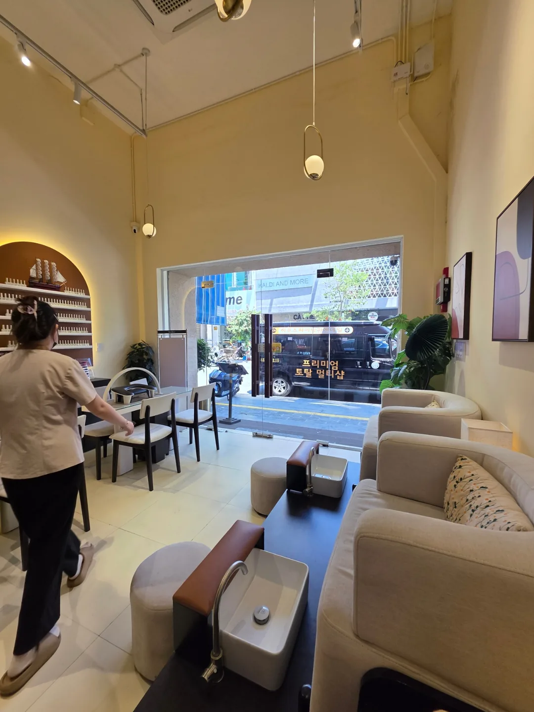 ✈️Quay lại tiệm Haru Spa & Nail gần chợ Hansi🤩