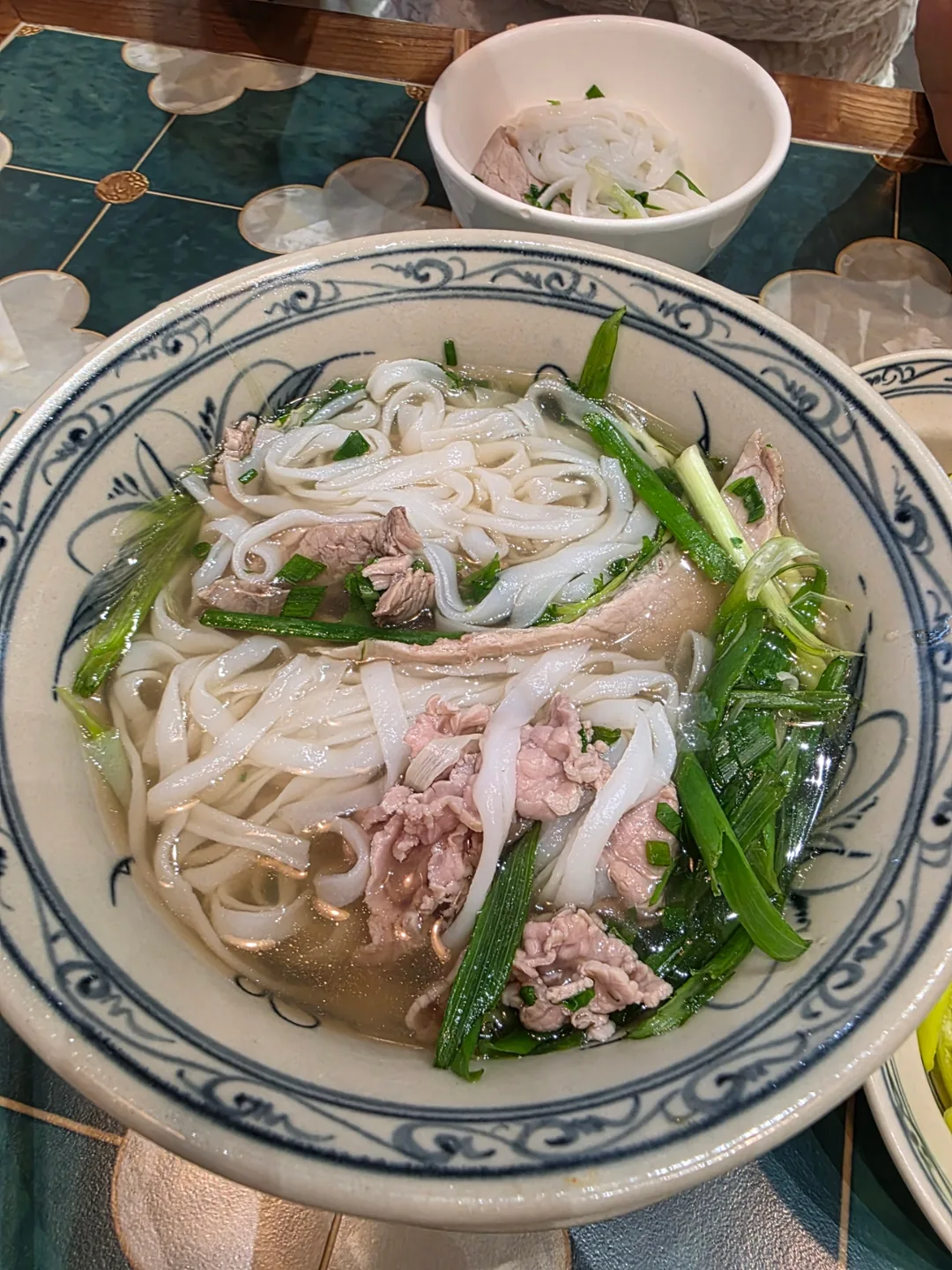 ✈️Quán mình đi ăn sáng nè! Quán phở của ông cụ nổi tiếng mới khai trương gần chợ Hansi!😍