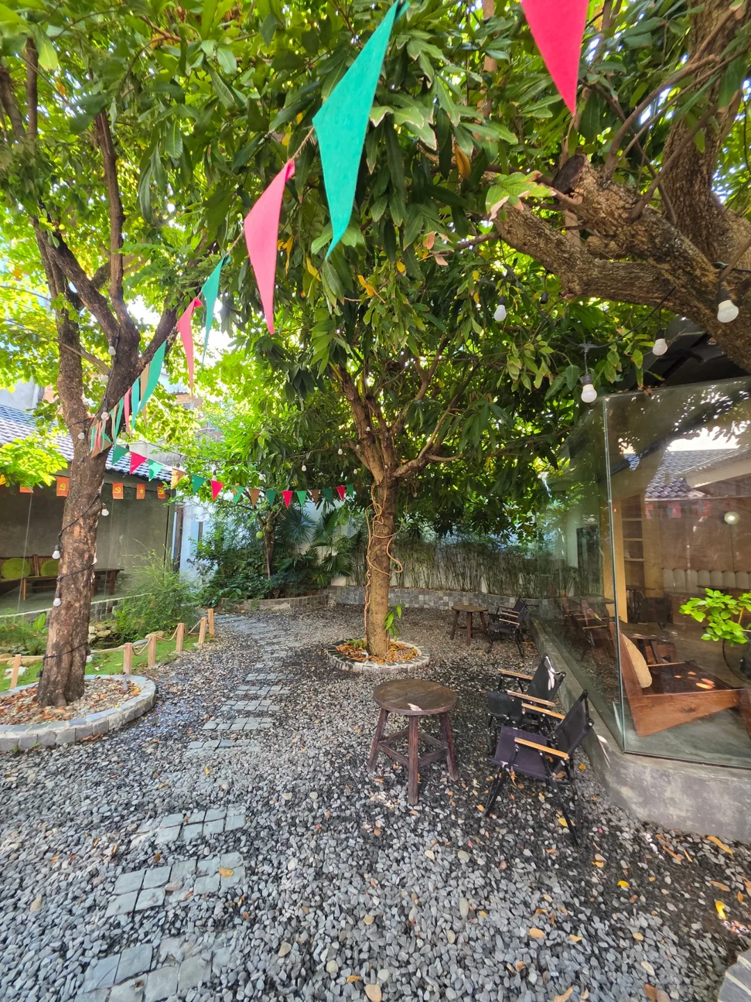 ✈️Quán cà phê ẩn giấu gần chợ Hansi - Hichi Cafe (HICHI Coffee)