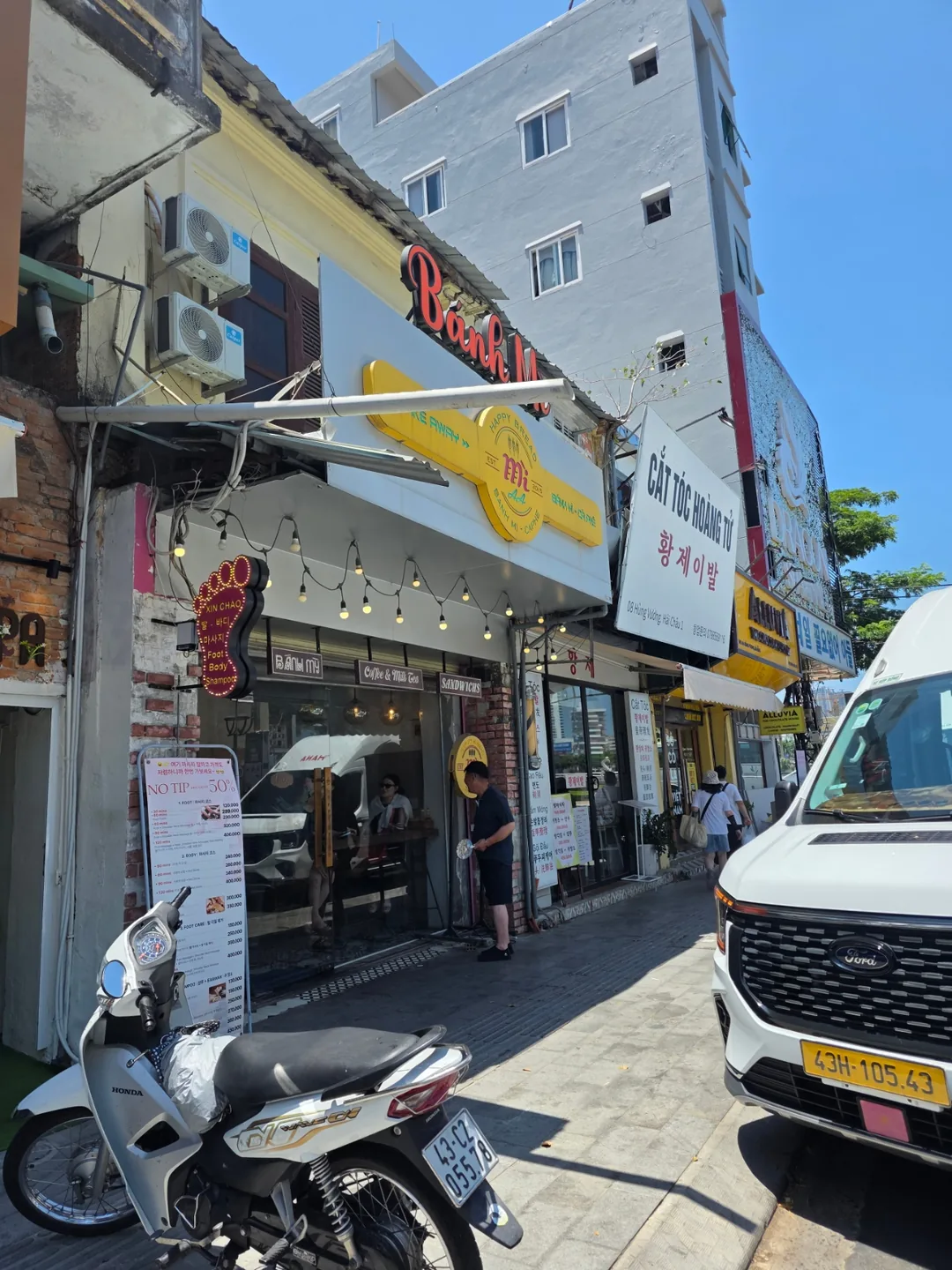 ✈️Sau một thời gian dài mới ghé lại Happy Bread Bánh Mì😋