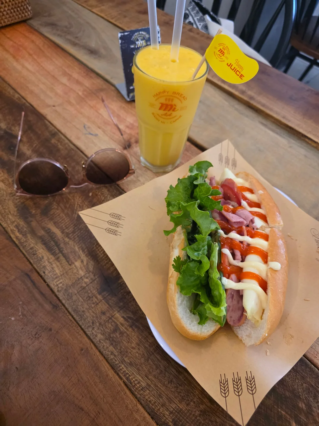 ✈️Sau một thời gian dài mới ghé lại Happy Bread Bánh Mì😋