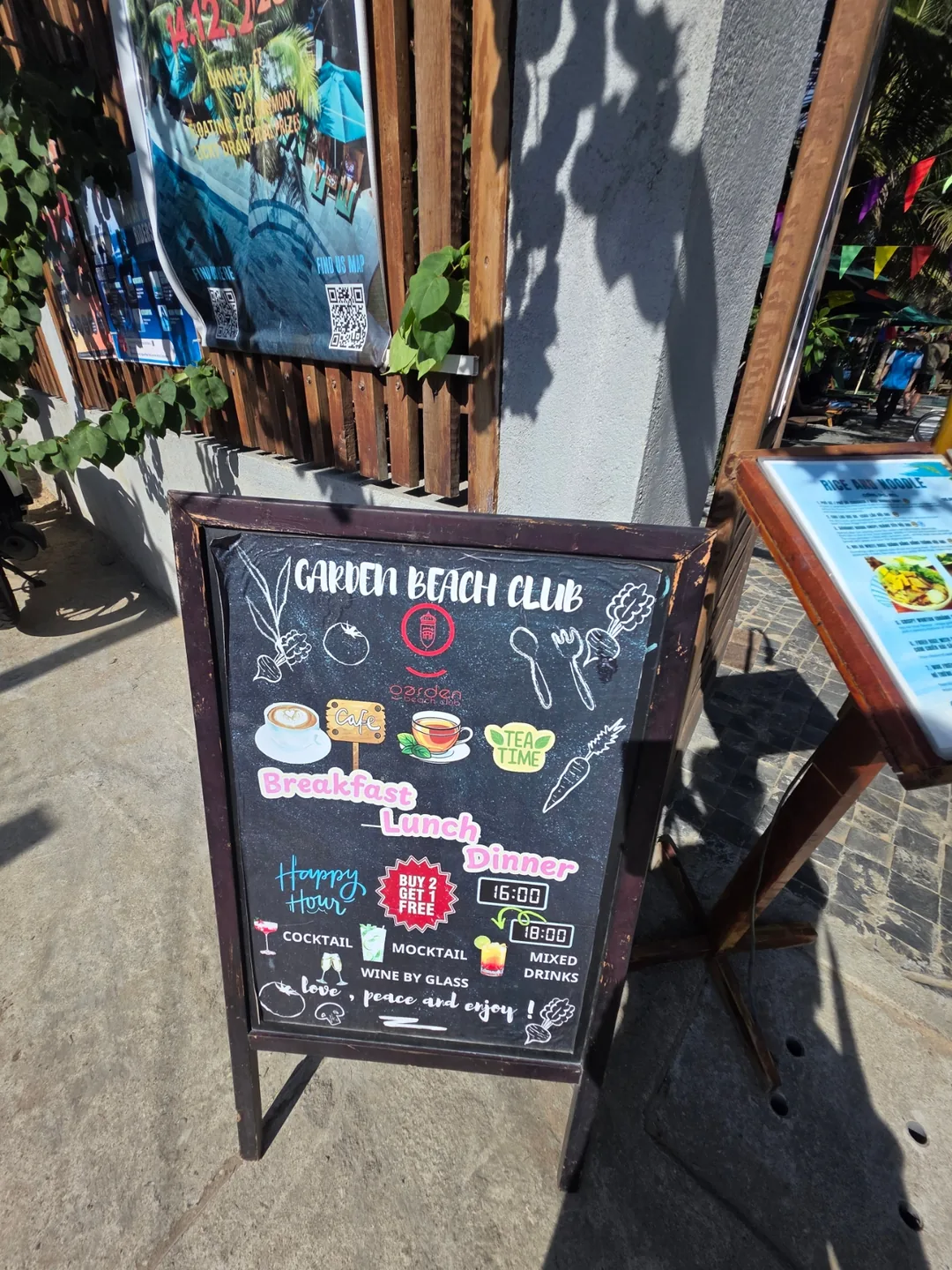 ✈️Bãi biển ngay trước phòng, nhà hàng cà phê có hồ bơi - Garden Beach Club