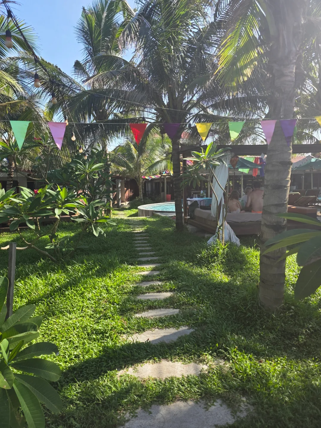 ✈️Bãi biển ngay trước phòng, nhà hàng cà phê có hồ bơi - Garden Beach Club
