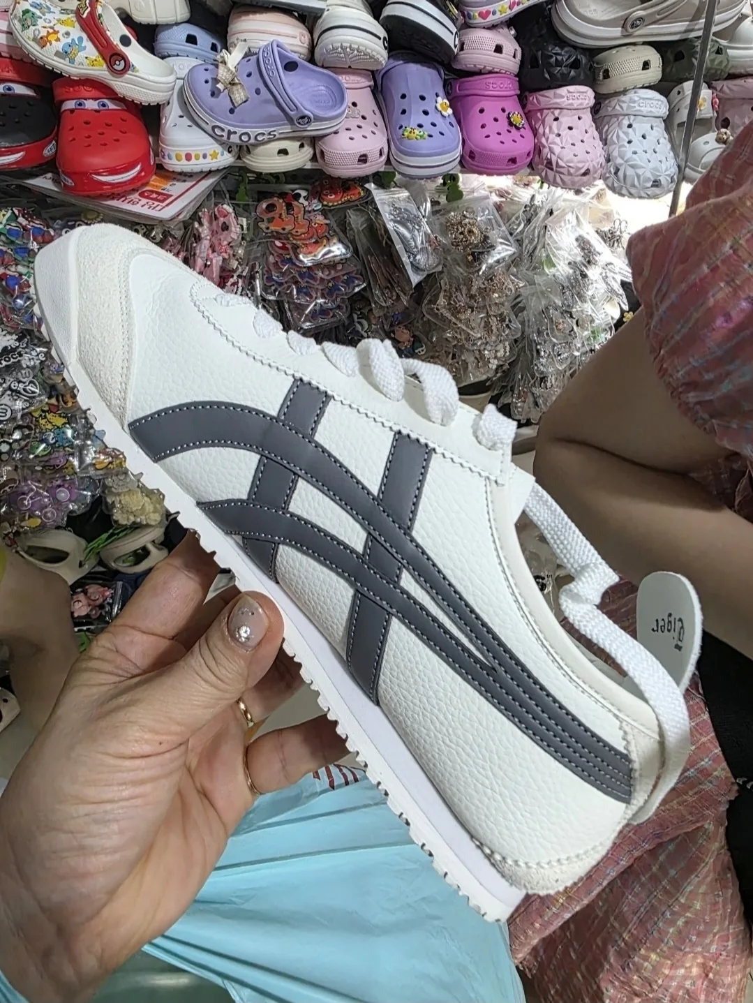 ✈️ Giày sneaker fake giá chợ - giày sneaker Onitsuka Tiger
