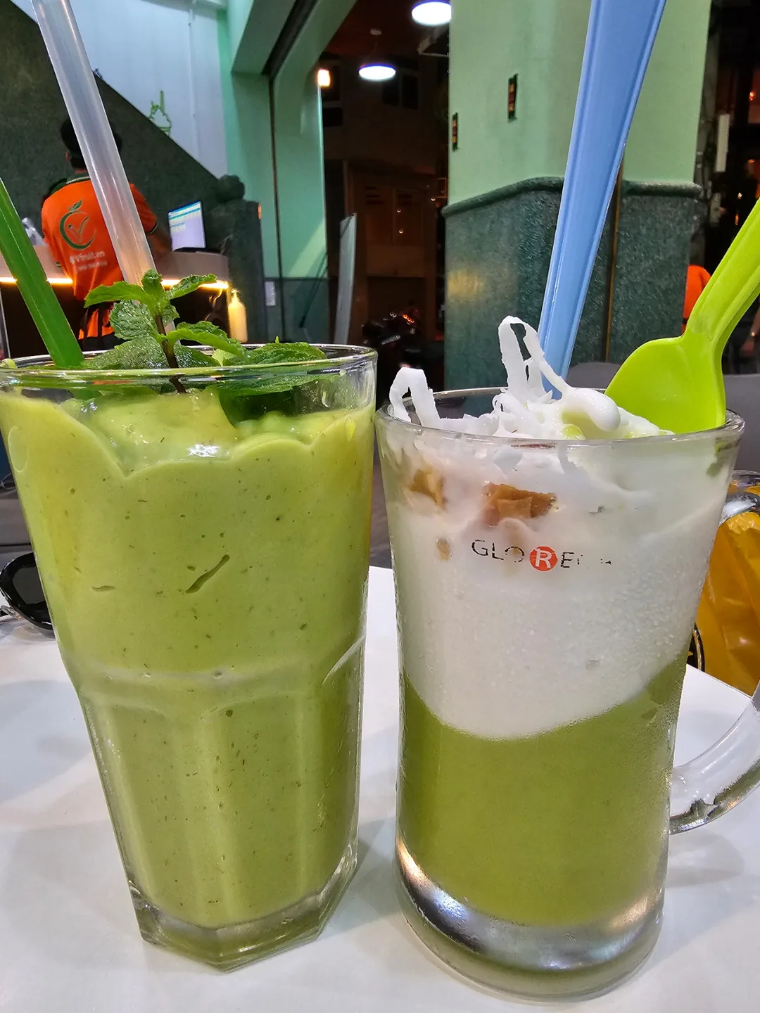 (Du lịch) 🇻🇳 Một ly sinh tố bơ tại V-Fruit ở Nha Trang~🥑