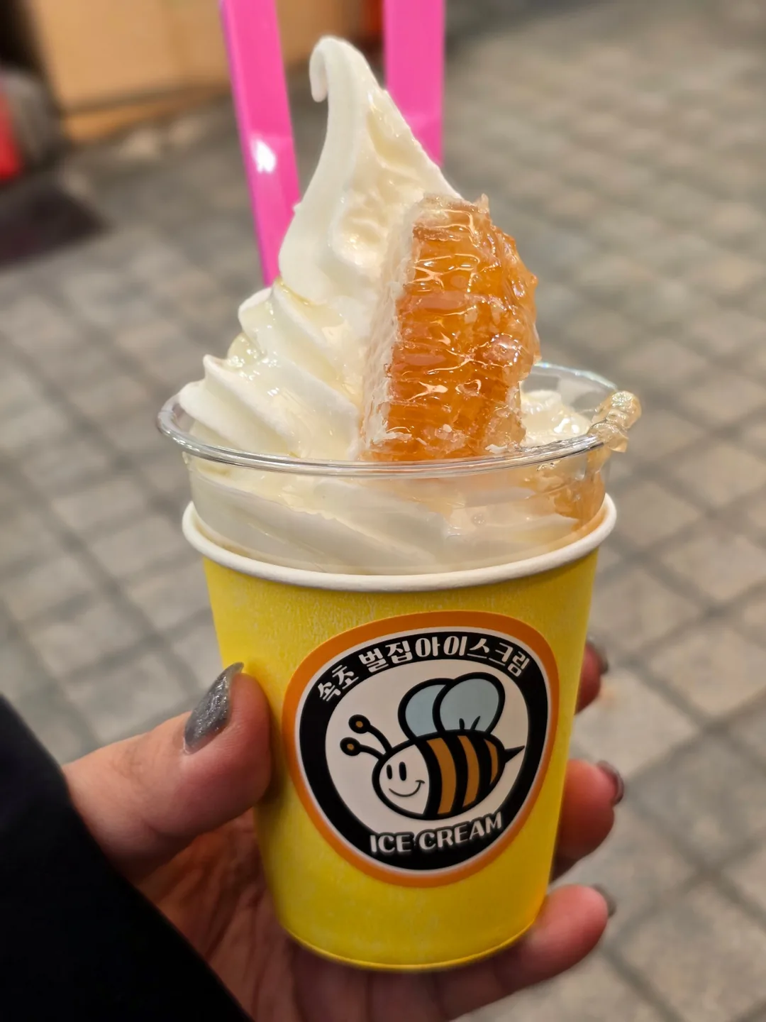 (Du lịch) Đã mua thử kem kaymak & tổ ong ở chợ Sokcho 🤭