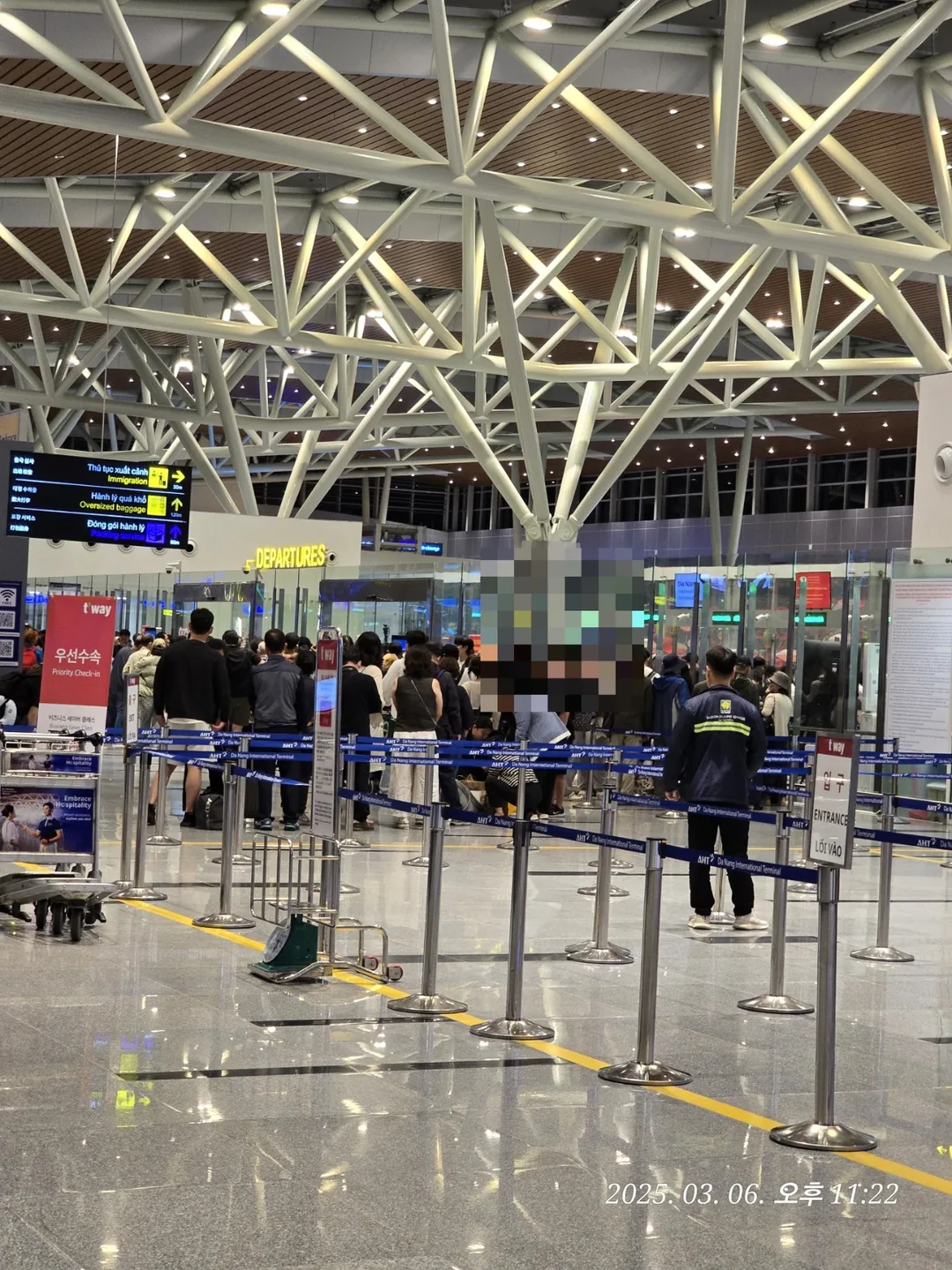 🇻🇳 [Review Đà Nẵng ✈️] Fast track khi xuất cảnh là phải có luôn nhỉ!