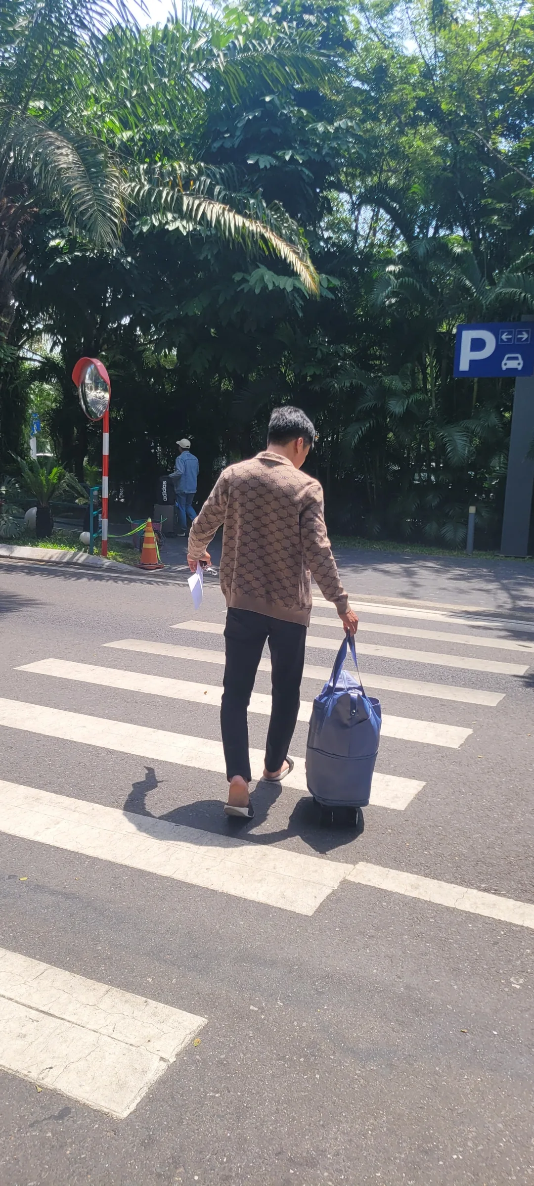 🇻🇳 Review Đà Nẵng ✈️ Lịch trình đầu tiên thoải mái với xe thuê~ 👍