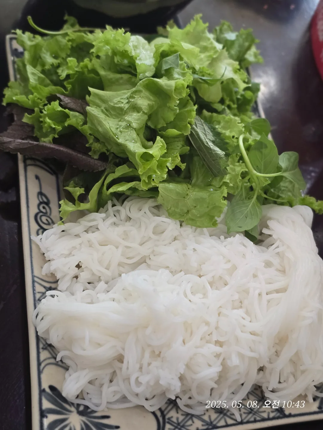 🇻🇳 Review Đà Nẵng ✈️ Bữa ăn đầu tiên là ở quán bún chả ngon!