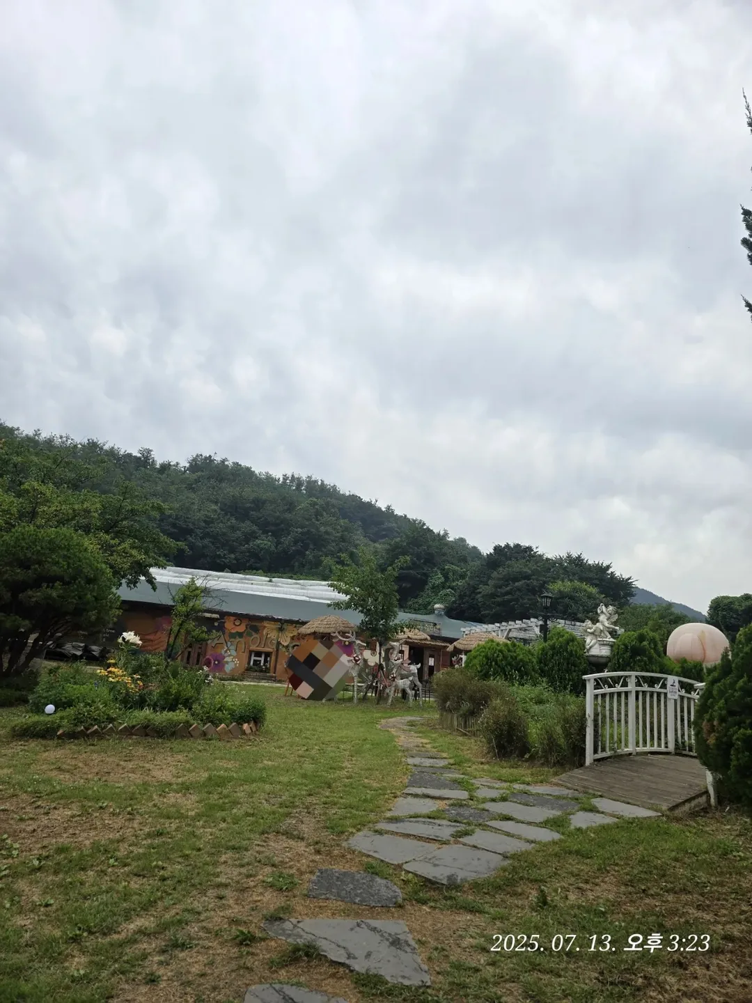 (Du lịch) Tiệm bánh cà phê Myeongjang Sidae ở Gwangmyeong