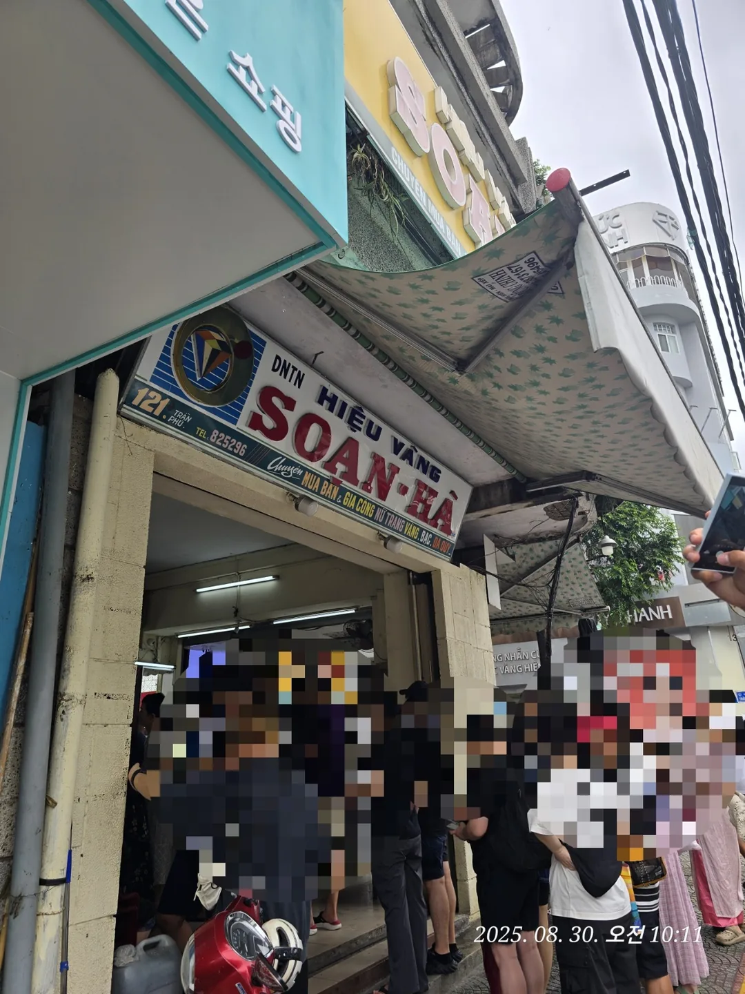 Review Đà Nẵng ✈️ Xe đón & đổi tiền ở chợ Hàn
