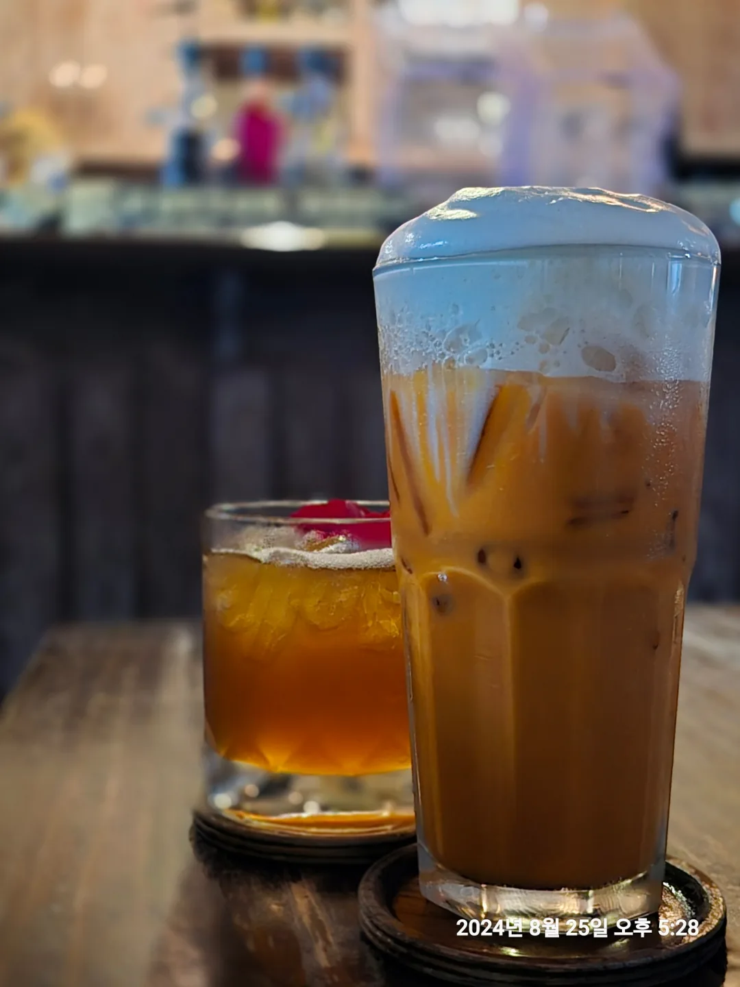 (Du lịch) Phố cổ Phuket mad hog tavern