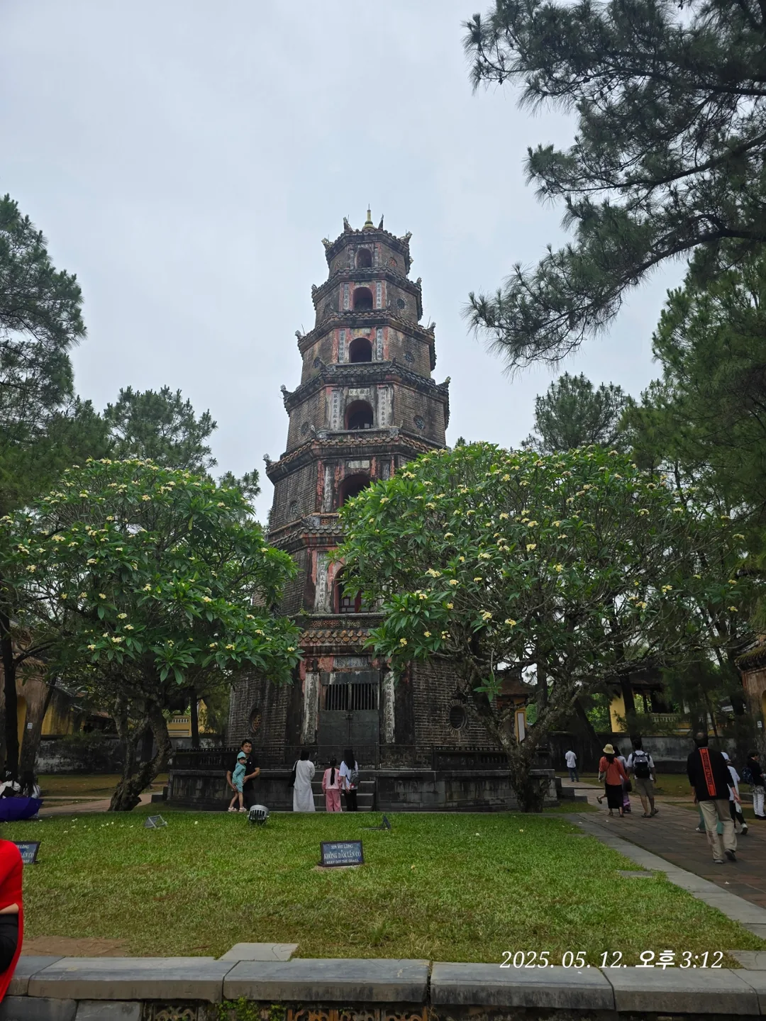 Review Đà Nẵng ✈️ Tham quan chùa Thiên Mụ Huế
