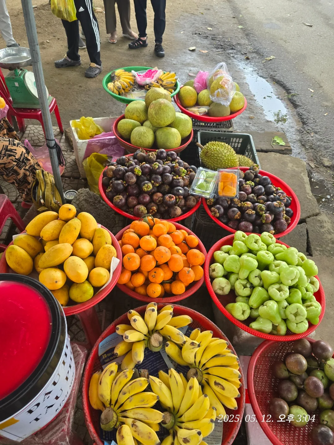 Review Đà Nẵng ✈️ Ăn bánh sầu riêng trong tour Hoàng cung Huế 🤣