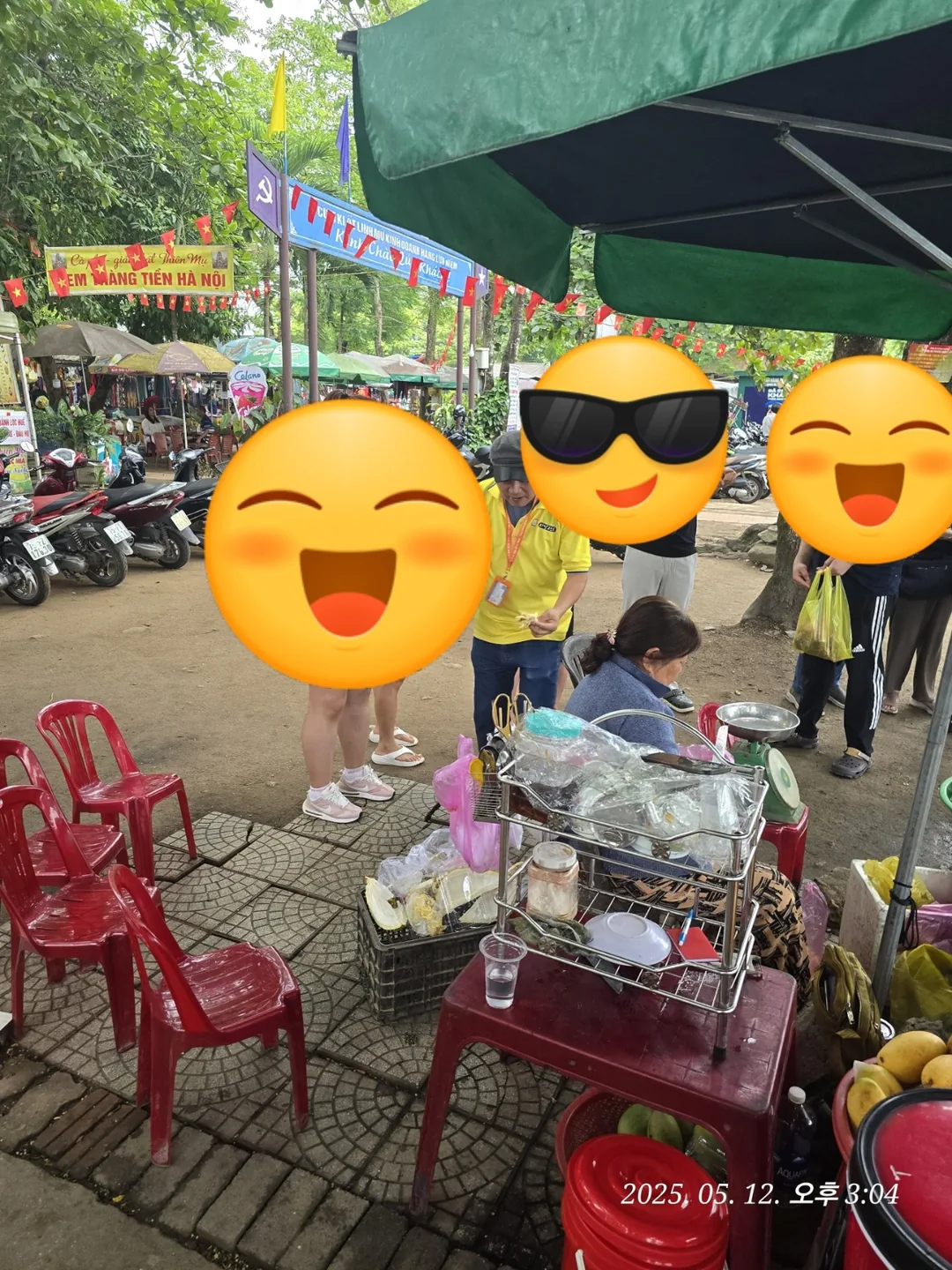 Review Đà Nẵng ✈️ Ăn bánh sầu riêng trong tour Hoàng cung Huế 🤣