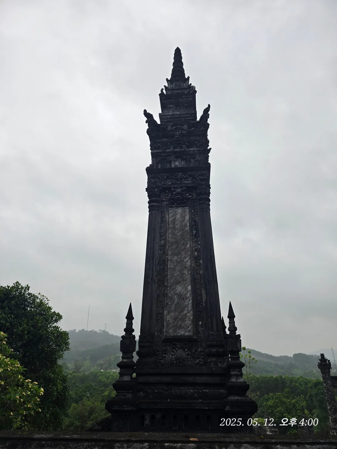 Review Đà Nẵng ✈️ Tham quan lăng Khải Định ở Huế