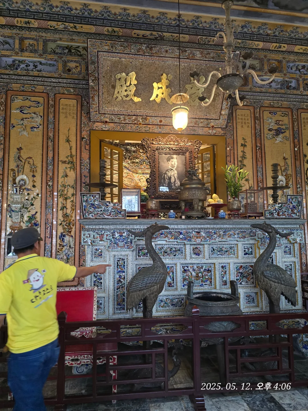 Review Đà Nẵng ✈️ Tham quan lăng Khải Định ở Huế
