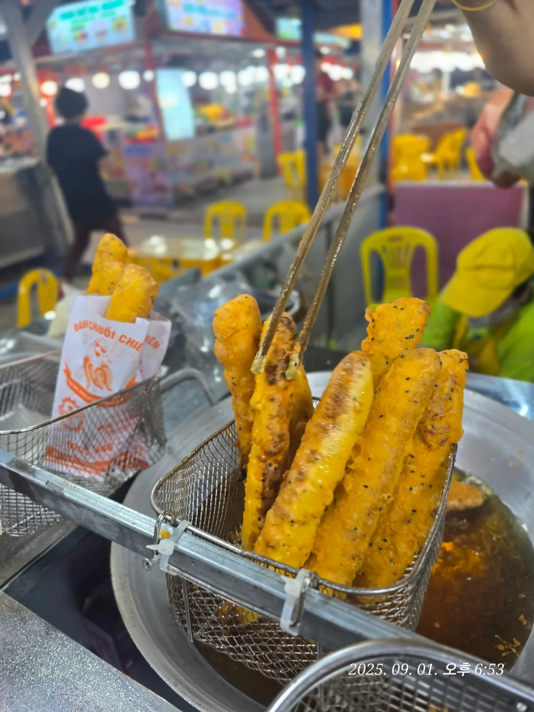 Review Đà Nẵng ✈️ Chợ đêm Sơn Trà quán chuối chiên & bánh roti ngon