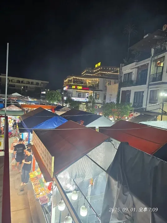 Review Đà Nẵng ✈️ Không khí chợ đêm Sơn Trà đã thay đổi rồi!