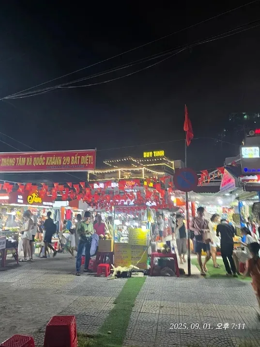 Review Đà Nẵng ✈️ Không khí chợ đêm Sơn Trà đã thay đổi rồi!