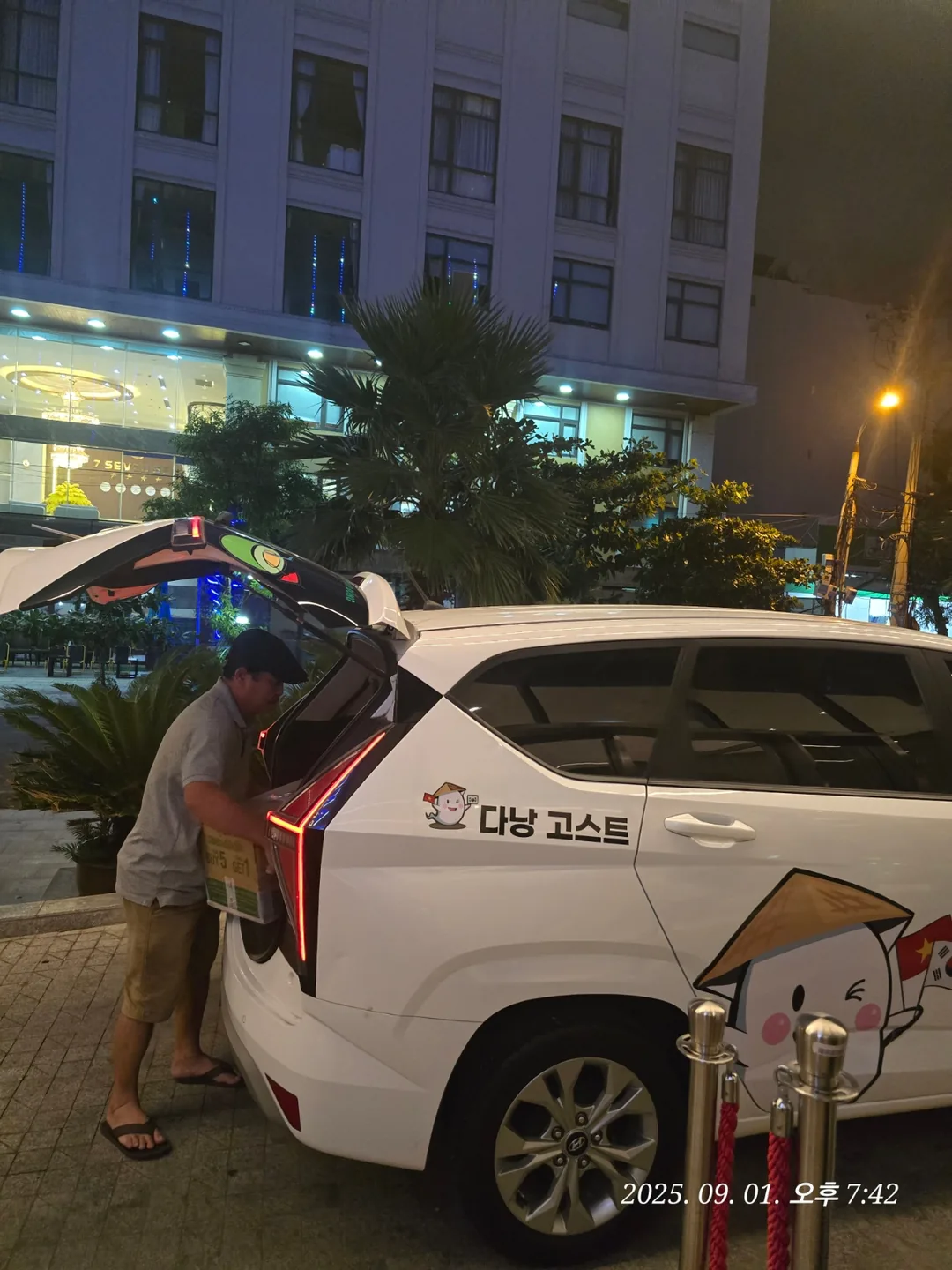 Review Đà Nẵng ✈️ Lời chào tạm biệt đầy lưu luyến với anh tài xế xe thuê!